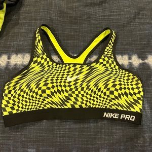 Nike Pro Sports Bra